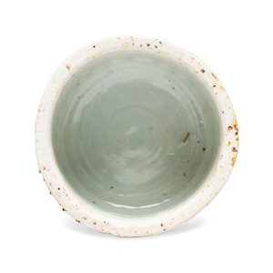 A Chinese blue and white 'Dragons Chasing the Flaming Pearl' meiping vase with original cover — photo 9