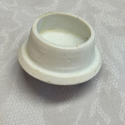 A Chinese blue and white 'Elegant Ladies in a Garden' square flask and cover — 照片 32