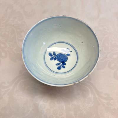 A Chinese blue and white 'Flower Scroll' stem cup — photo 9