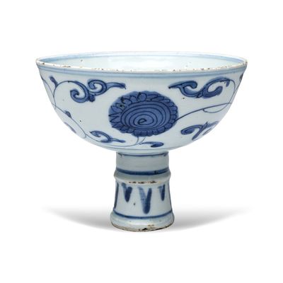 A Chinese blue and white 'Flower Scroll' stem cup, Wanli