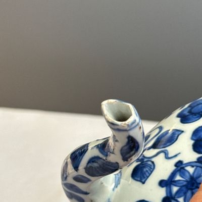 A Chinese blue and white 'Flowers and Auspicious Emblems' ewer — photo 5