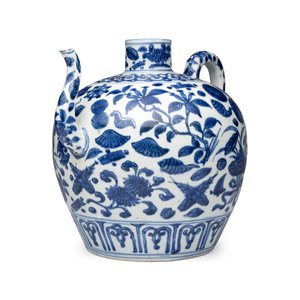 A Chinese blue and white 'Flowers and Auspicious Emblems' ewer — photo 1