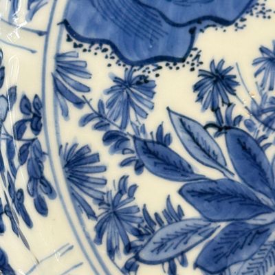 A Chinese blue and white 'Grasshopper and Butterfly' plate — 照片 7