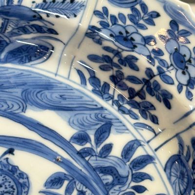 A Chinese blue and white 'Grasshopper and Butterfly' plate — 照片 8