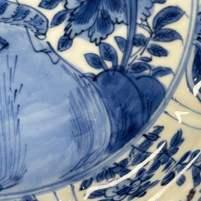 A Chinese blue and white 'Grasshopper and Butterfly' plate — 照片 9