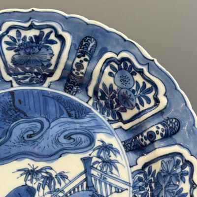 A Chinese blue and white 'Horses' plate — photo 5