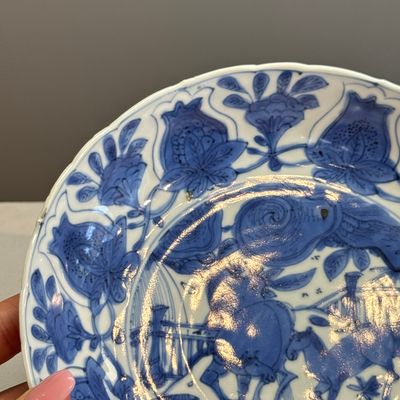A Chinese blue and white 'Horses' plate — photo 3