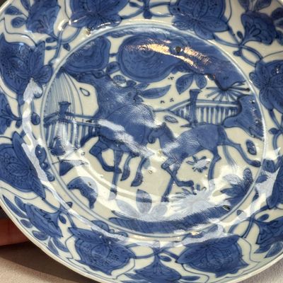 A Chinese blue and white 'Horses' plate — photo 7