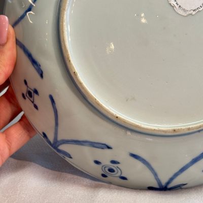 A Chinese blue and white 'Horses' plate — photo 9
