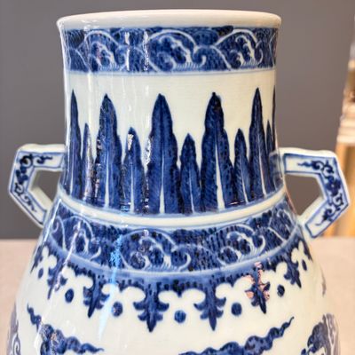 A Chinese blue and white 'Hu' vase with phoenix medallions — photo 11