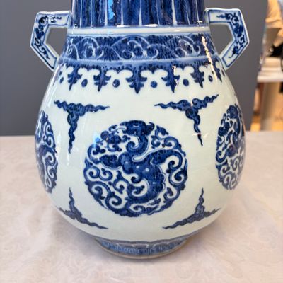A Chinese blue and white 'Hu' vase with phoenix medallions — photo 12