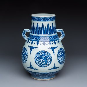 A Chinese blue and white 'Hu' vase with phoenix medallions — photo 1