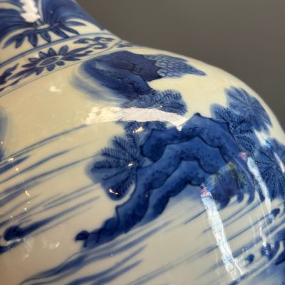 A Chinese blue and white 'Jiao You Dian Hua 郊遊点化' bottle vase — photo 8