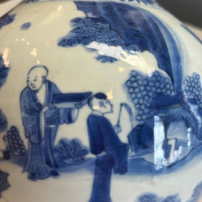A Chinese blue and white 'Jiao You Dian Hua 郊遊点化' bottle vase — photo 9