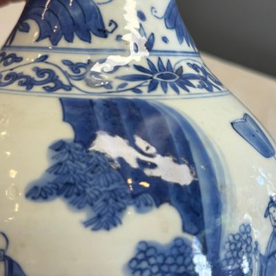 A Chinese blue and white 'Jiao You Dian Hua 郊遊点化' bottle vase — photo 10