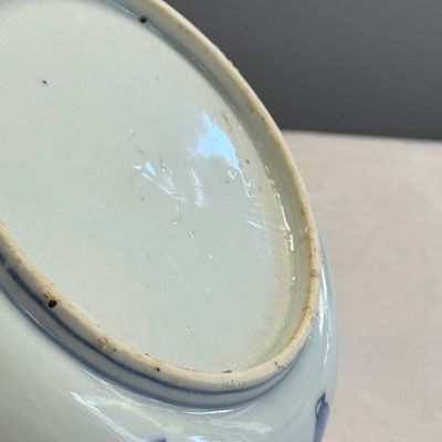 A Chinese blue and white 'Klapmuts' bowl — foto 15