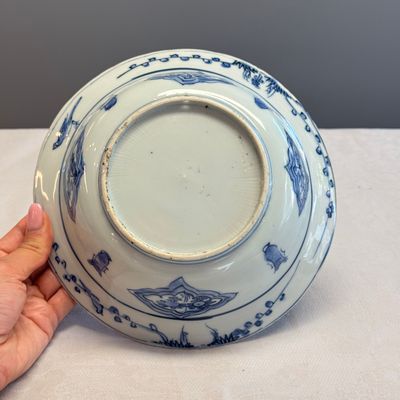 A Chinese blue and white 'Klapmuts' bowl — foto 8