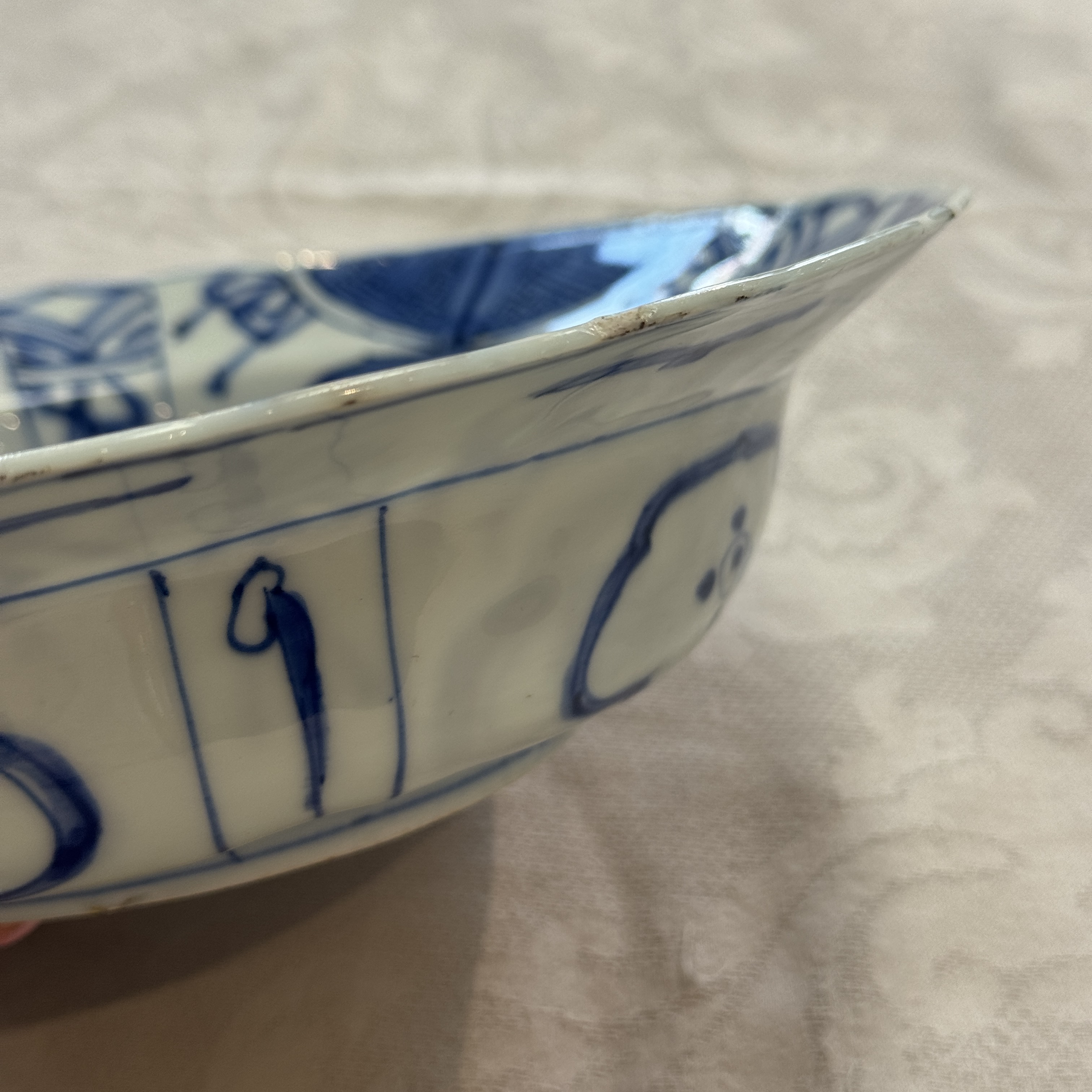A Chinese blue and white 'Klapmuts' bowl with a bird of prey — photo 29