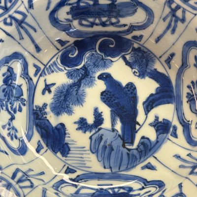 A Chinese blue and white 'Klapmuts' bowl with a bird of prey — photo 7