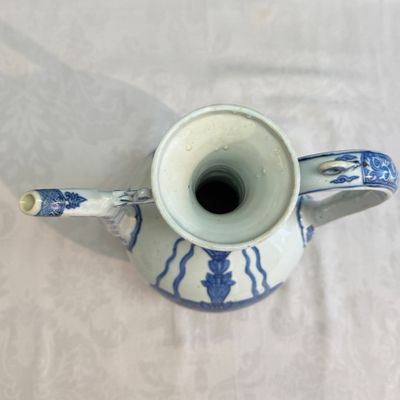 A Chinese blue and white 'Magic Fountain' ewer — photo 13