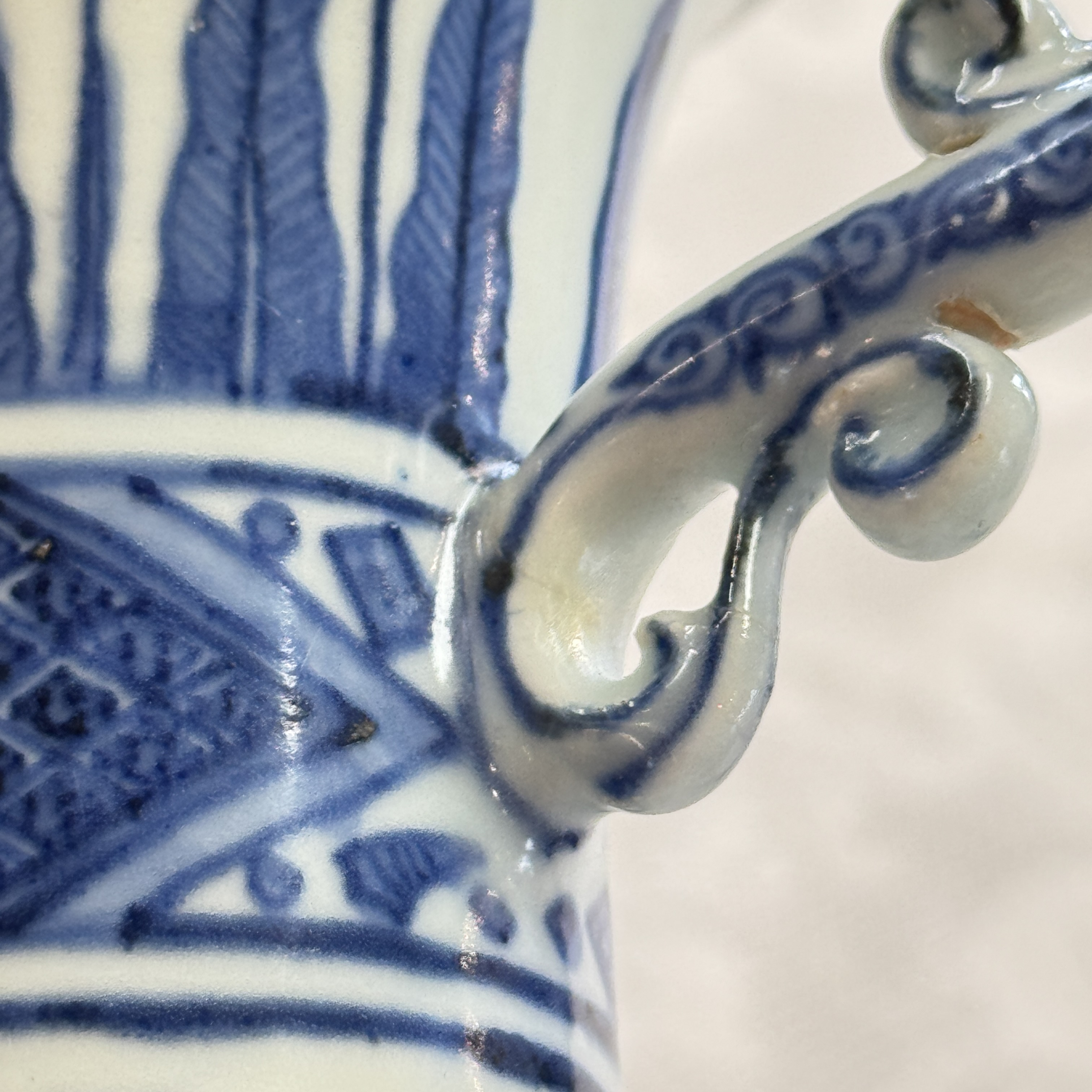 A Chinese blue and white 'Magic Fountain' ewer — photo 23