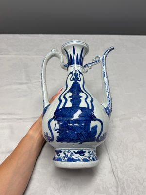 A Chinese blue and white 'Magic Fountain' ewer — foto 24