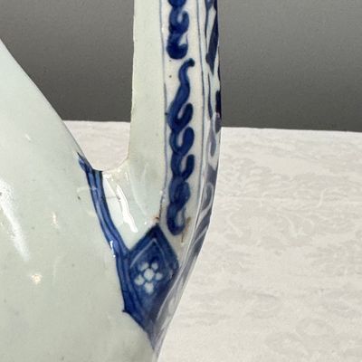 A Chinese blue and white 'Magic Fountain' ewer — foto 4