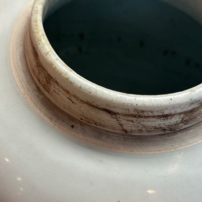 A Chinese blue and white 'Magpies among Peonies' jar with wooden cover — foto 13