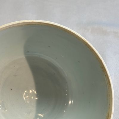 A Chinese blue and white 'Mountainous Riverscape' bowl and cover — photo 12