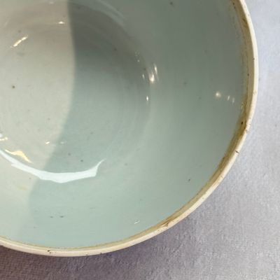 A Chinese blue and white 'Mountainous Riverscape' bowl and cover — photo 13
