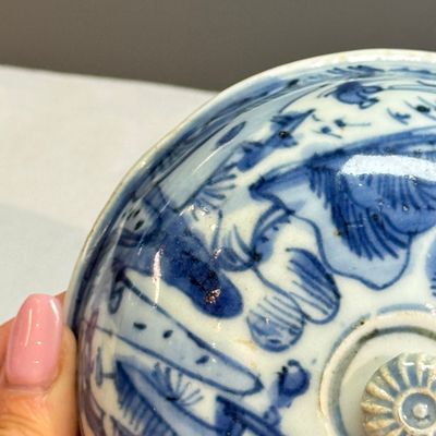 A Chinese blue and white 'Mountainous Riverscape' bowl and cover — photo 25