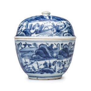 A Chinese blue and white 'Mountainous Riverscape' bowl and cover — photo 1