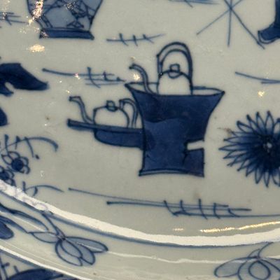 A Chinese blue and white 'Musicians in a Garden' dish — foto 9