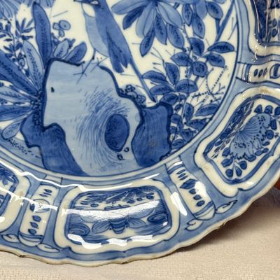A Chinese blue and white 'Pair of Birds' plate — photo 5