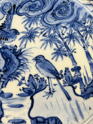A Chinese blue and white 'Pair of Birds' plate — photo 6