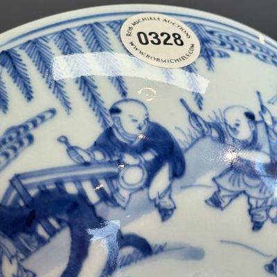 A Chinese blue and white 'Playing Boys' bowl — photo 15