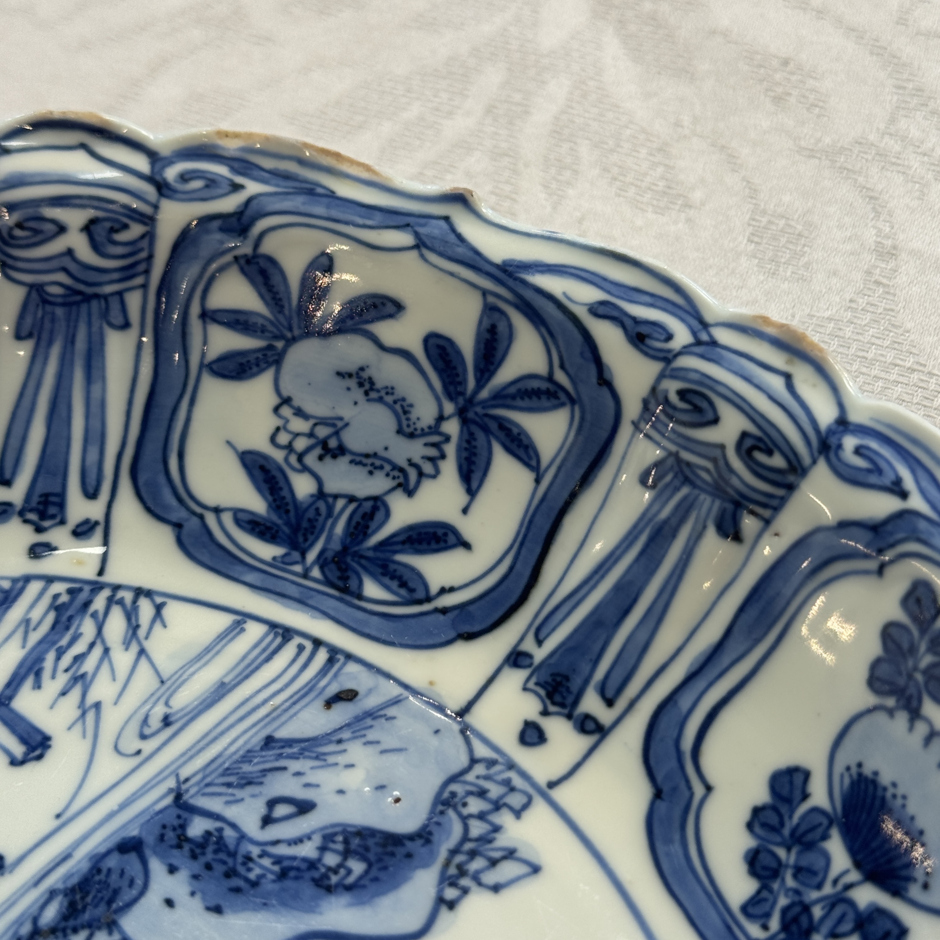 A Chinese blue and white 'Sage and Crane' plate — photo 30