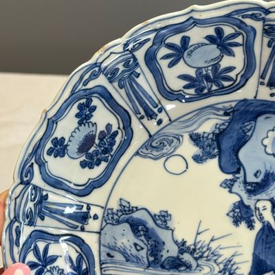A Chinese blue and white 'Sage and Crane' plate — photo 4