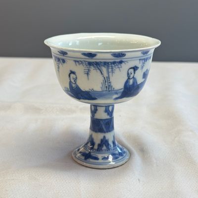 A Chinese blue and white 'Scholars' stem cup — photo 1