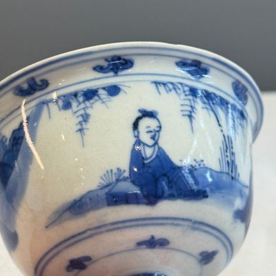 A Chinese blue and white 'Scholars' stem cup — photo 6