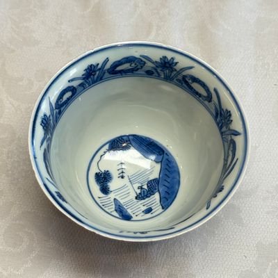 A Chinese blue and white 'Ship Before a City Gate' bowl — photo 7