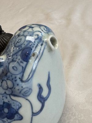 A Chinese blue and white 'Toad' ewer  — photo 15