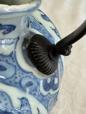 A Chinese blue and white 'Toad' ewer  — photo 18
