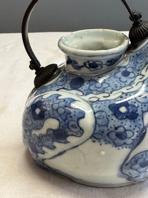 A Chinese blue and white 'Toad' ewer  — photo 19
