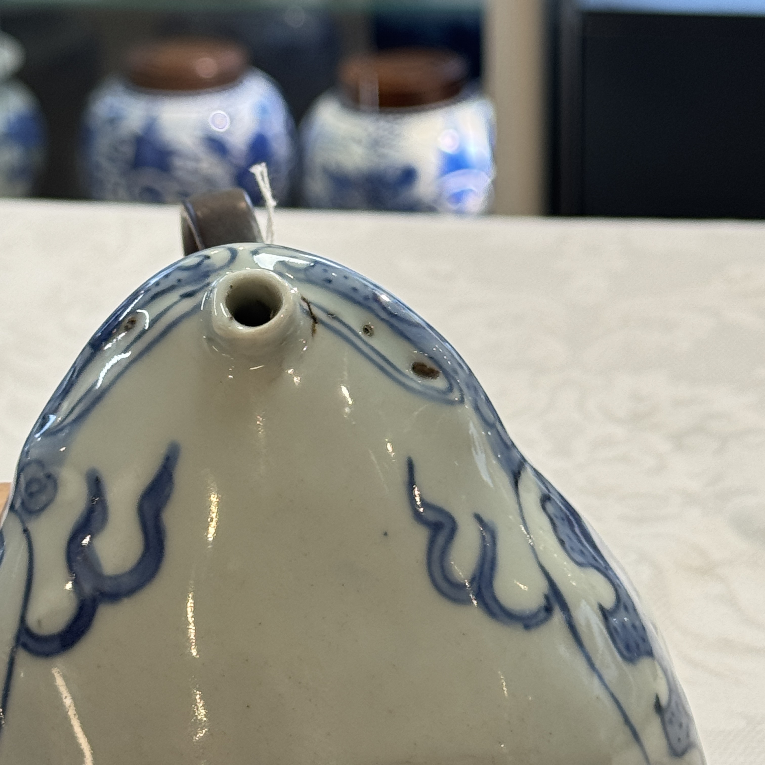 A Chinese blue and white 'Toad' ewer  — photo 22