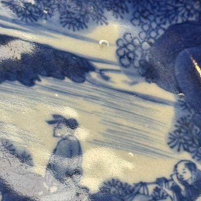 A Chinese blue and white 'Xi Xiang Ji' shallow bowl — photo 7