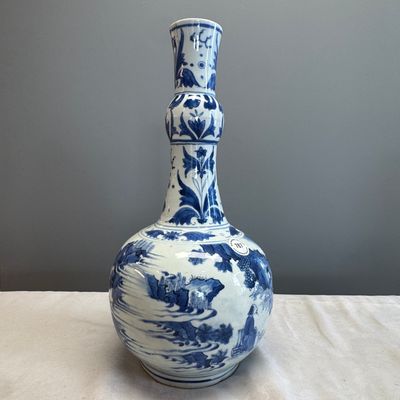 A Chinese blue and white 'Zhu Lin Qi Xian 竹林七賢' bottle vase — 照片 3
