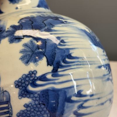 A Chinese blue and white 'Zhu Lin Qi Xian 竹林七賢' bottle vase — 照片 9
