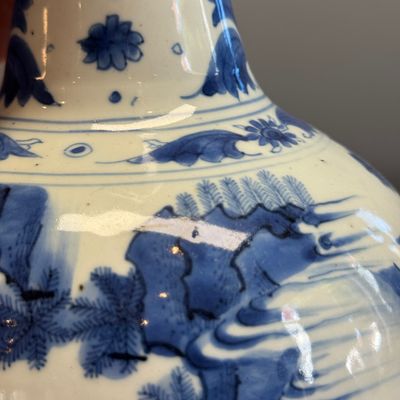 A Chinese blue and white 'Zhu Lin Qi Xian 竹林七賢' bottle vase — 照片 10