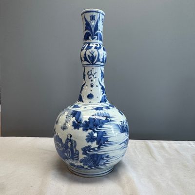 A Chinese blue and white 'Zhu Lin Qi Xian 竹林七賢' bottle vase — 照片 2